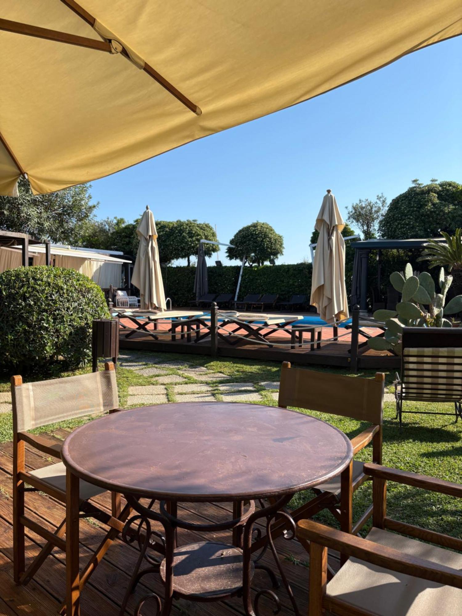 Hotel Atlantic Marina Di Carrara Εξωτερικό φωτογραφία