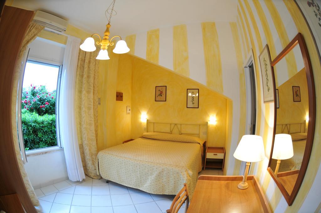 Hotel Atlantic Marina Di Carrara Δωμάτιο φωτογραφία