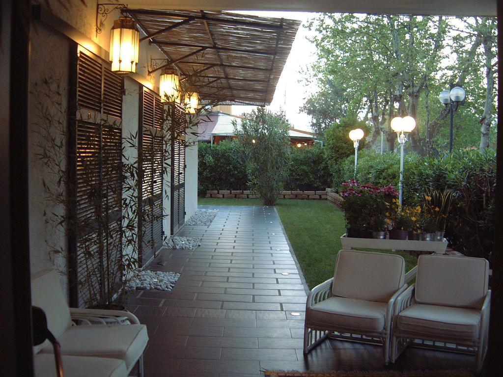 Hotel Atlantic Marina Di Carrara Εξωτερικό φωτογραφία